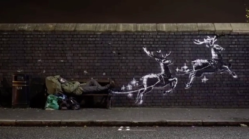Το νέο έργο του Banksy για τους άστεγους της Βρετανίας