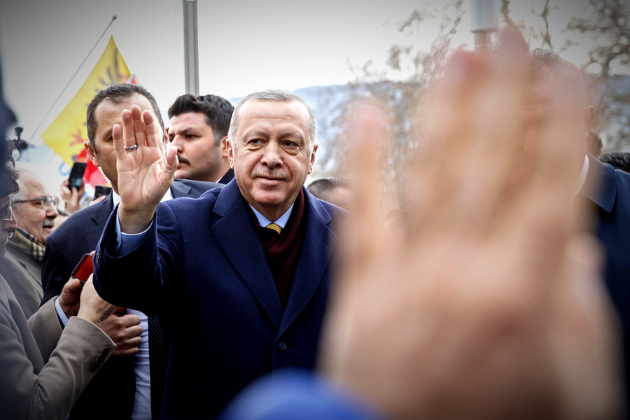 Ο Ερντογάν «ξαναγράφει» την πολιτική ατζέντα στην Αθήνα