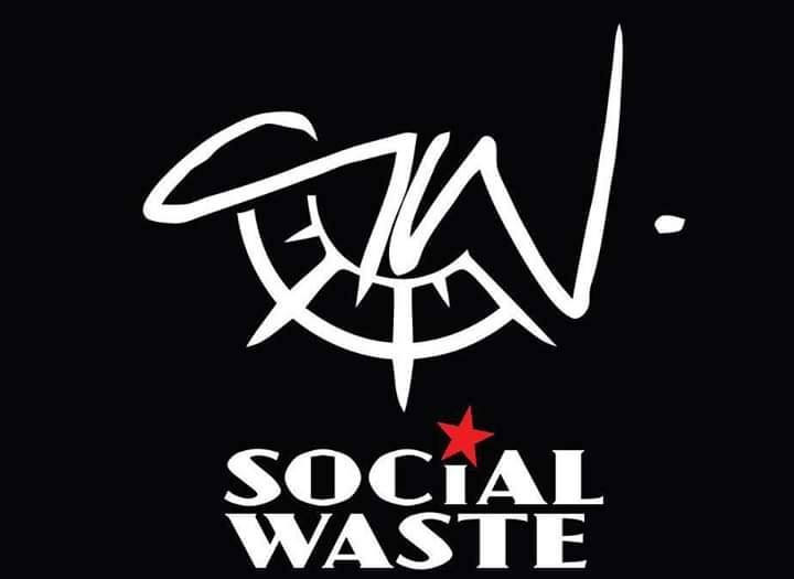 Social Waste: Αφήστε ήσυχες τις καταλήψεις και ψάξτε στις ντουλάπες των «Εκάλεων»