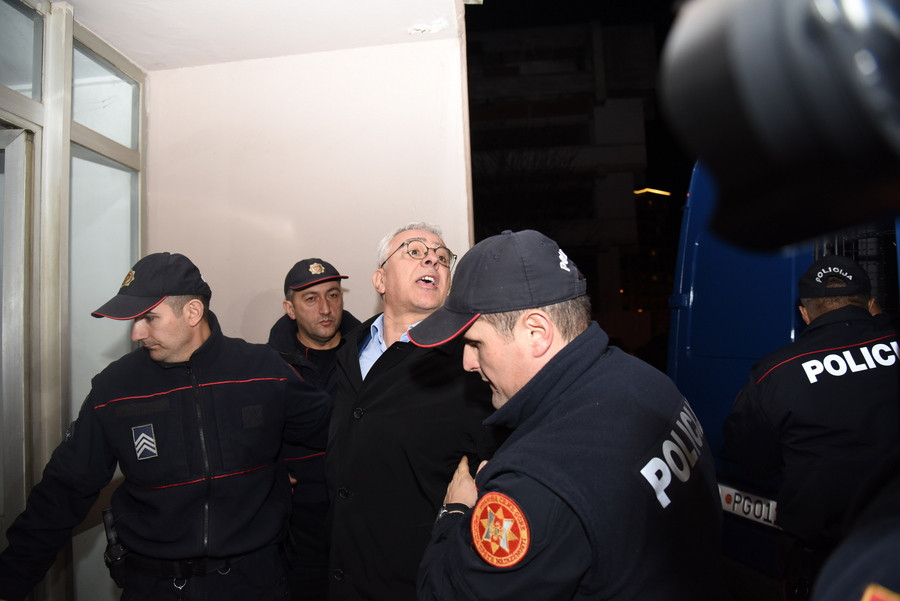 Χάος και συλλήψεις βουλευτών στο Μαυροβούνιο για την «θρησκευτική ελευθερία»