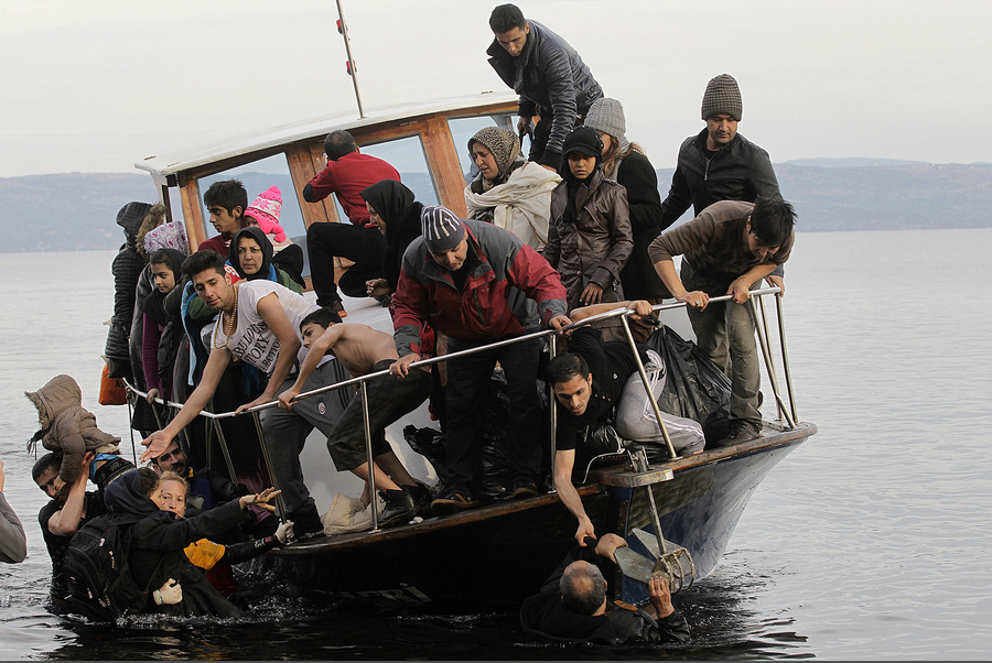 Με τρεις βάρκες έφτασαν 123 πρόσφυγες στη Λέσβο