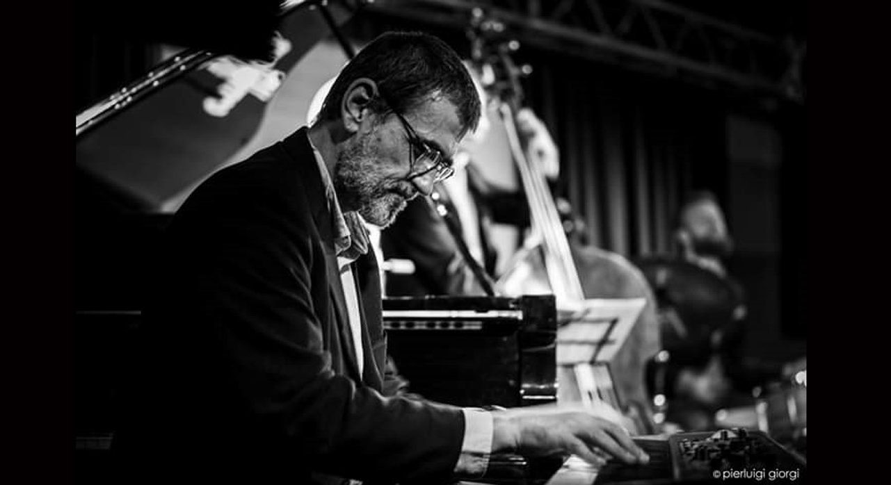 Ο Γιώργος Κοντραφούρης και το τρίο του επιστρέφουν για μια μαγική τζαζ βραδιά