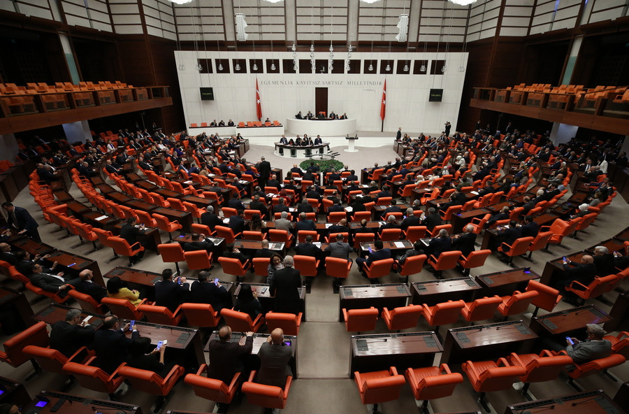 Η τουρκική Βουλή ενέκρινε την αποστολή στρατού στη Λιβύη