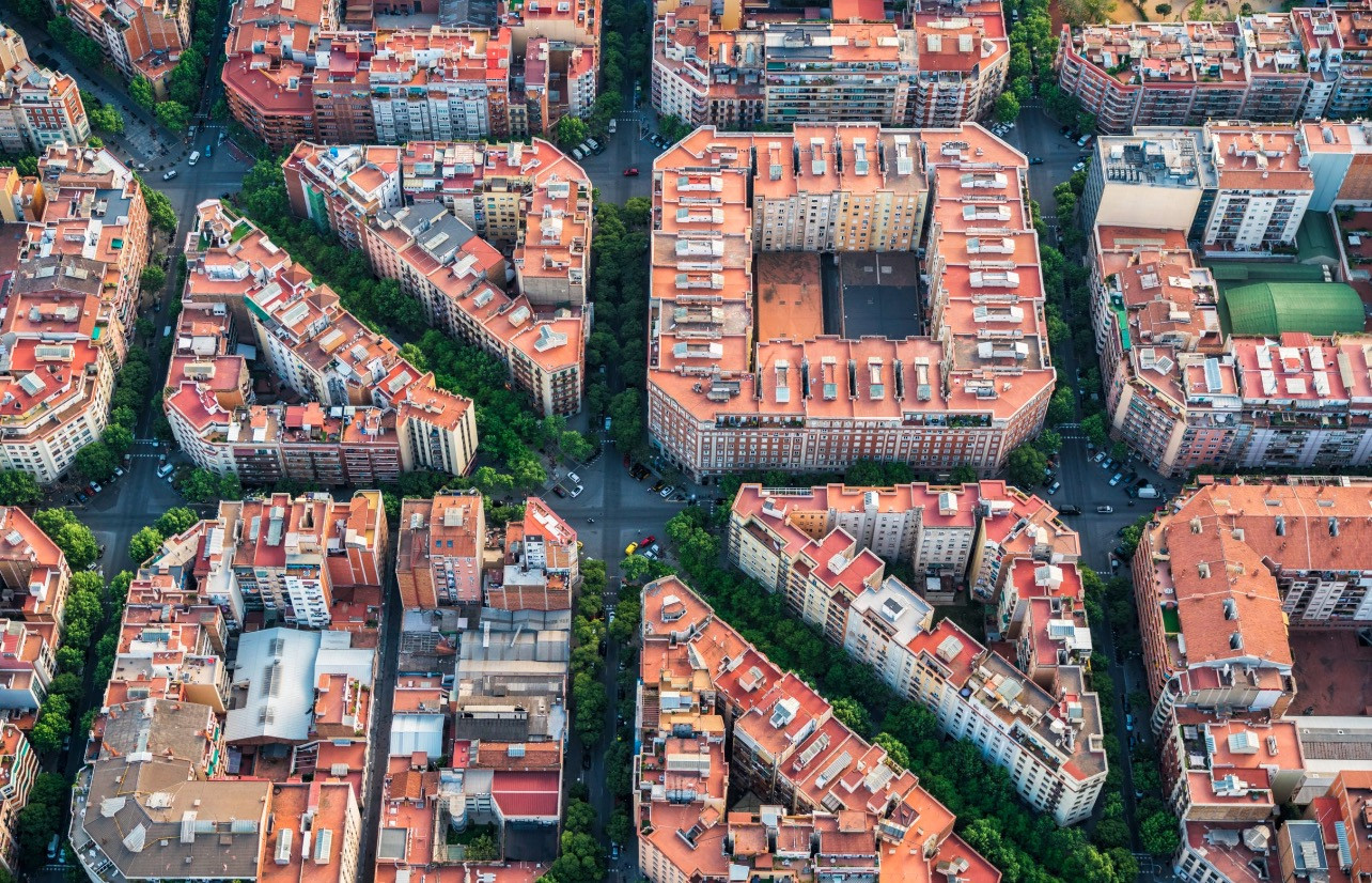 Superblocks: Το πείραμα της Βαρκελώνης που αλλάζει τη ζωή στις πόλεις