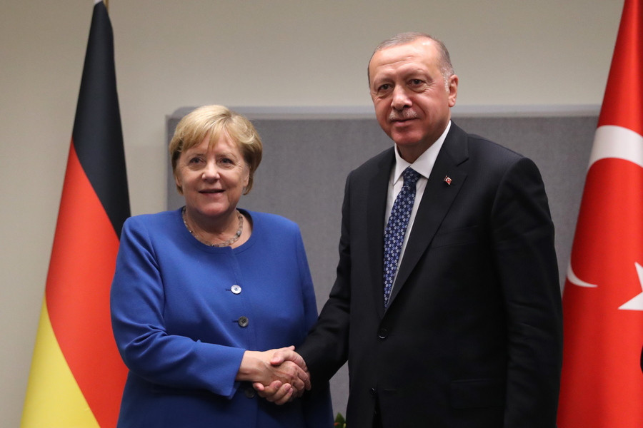 Με την Τουρκία, αλλά χωρίς την Ελλάδα, η διάσκεψη του Βερολίνου για τη Λιβύη