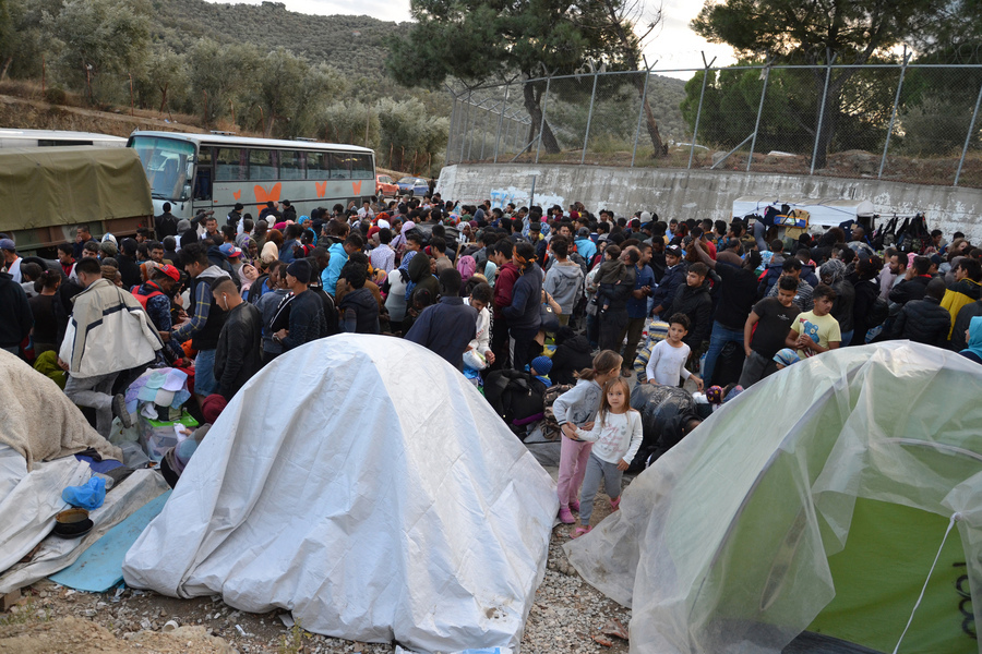 ΣΥΡΙΖΑ: «Η εγκληματική ανεπάρκεια της ΝΔ ευθύνεται για την κατάσταση στα νησιά»