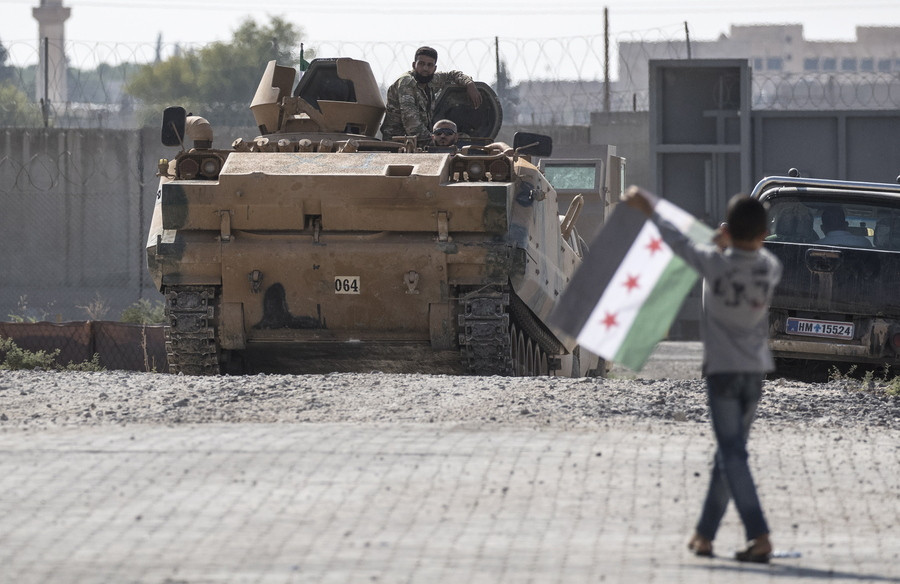Αποδείξεις για τη χρήση λευκού φωσφόρου από τον τουρκικό στρατό παρουσίασαν οι Κούρδοι