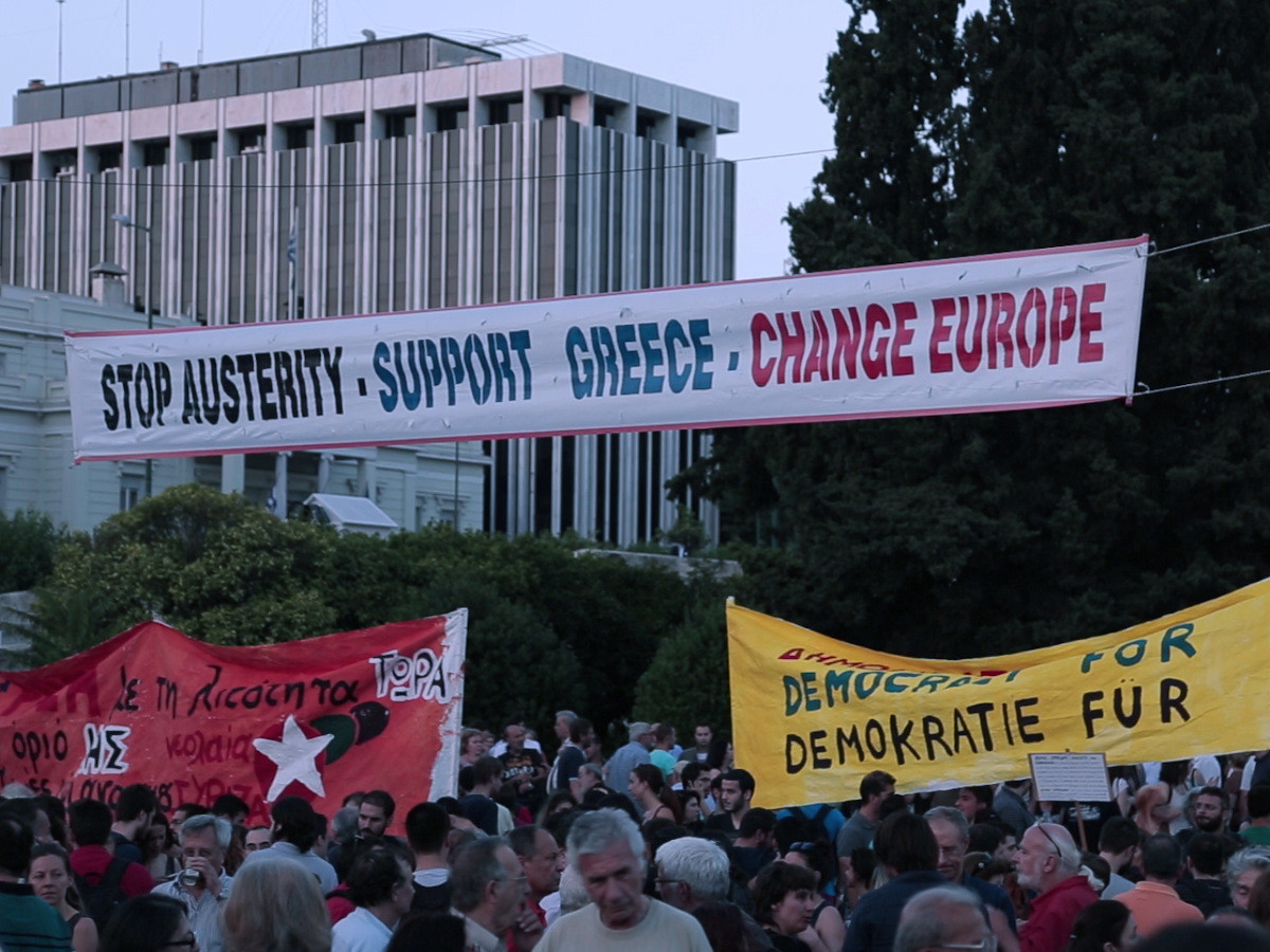 «AGORA II – Δεσμώτες»: Ο Γιώργος Αυγερόπουλος κατασκευάζει μία κιβωτό της μνήμης για την ελληνική κοινωνία