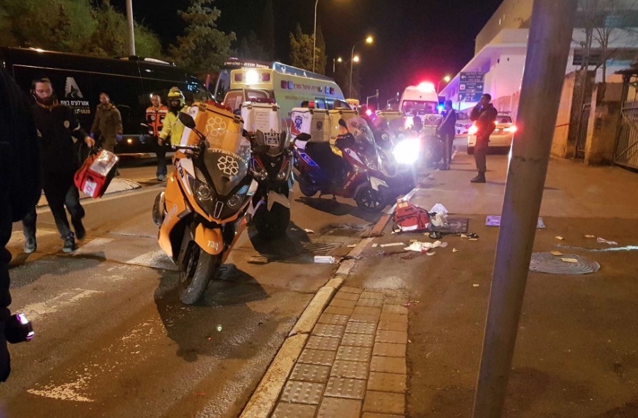 Αυτοκίνητο έπεσε πάνω σε πεζούς στην Ιερουσαλήμ – 14 τραυματίες