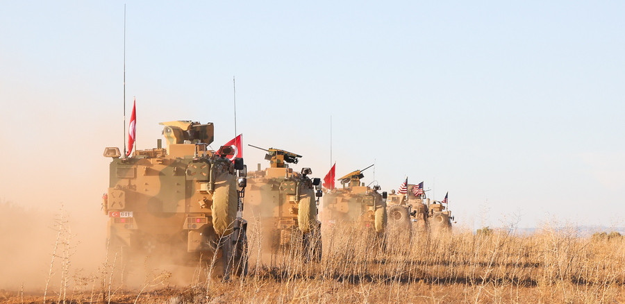Επικίνδυνη κλιμάκωση στην Συρία: Ο τουρκικός στρατός χτύπησε συριακούς στρατιωτικούς στόχους