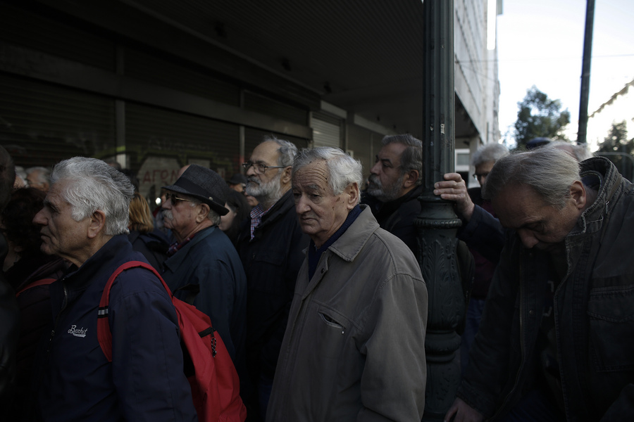 Αχτσιόγλου κατά Βρούτση για τις 19 «θετικές διατάξεις» στο ασφαλιστικό