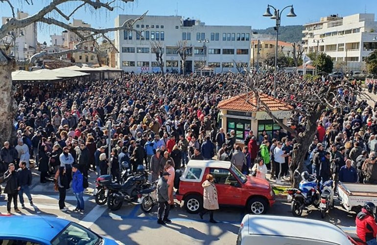 Γενική απεργία και διαμαρτυρίες σε Μυτιλήνη και Χίο