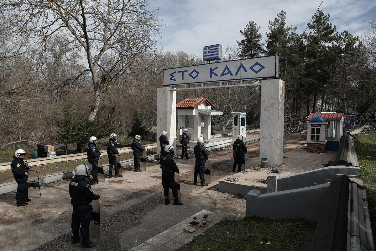 Η κυβέρνηση διασύρει τη χώρα, δεν την υπερασπίζεται