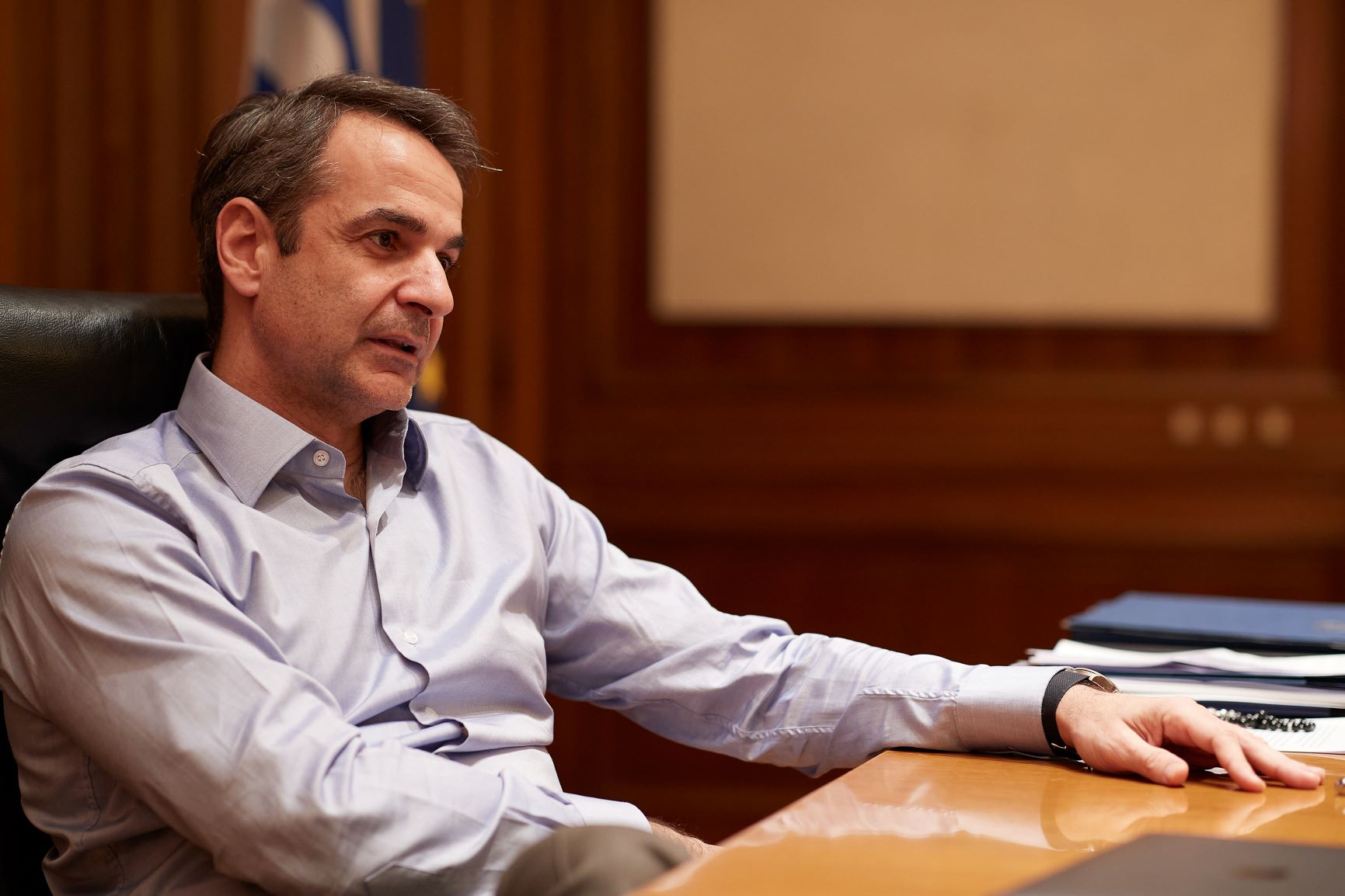Το κουταλάκι του σκοταδισμού και οι «δυο βάρκες» του Μητσοτάκη