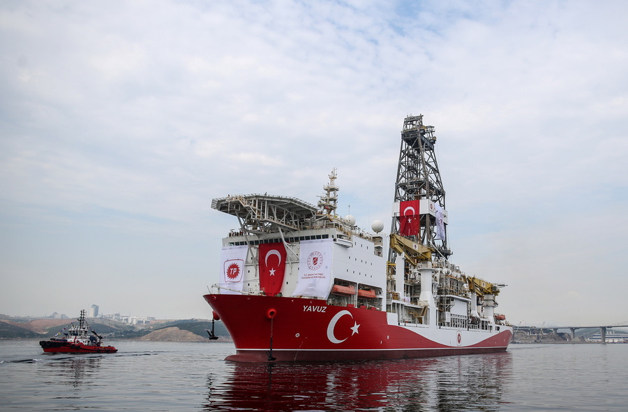 «Κανουνί»: Έφτασε στην Τουρκία το τρίτο πλωτό γεωτρύπανο