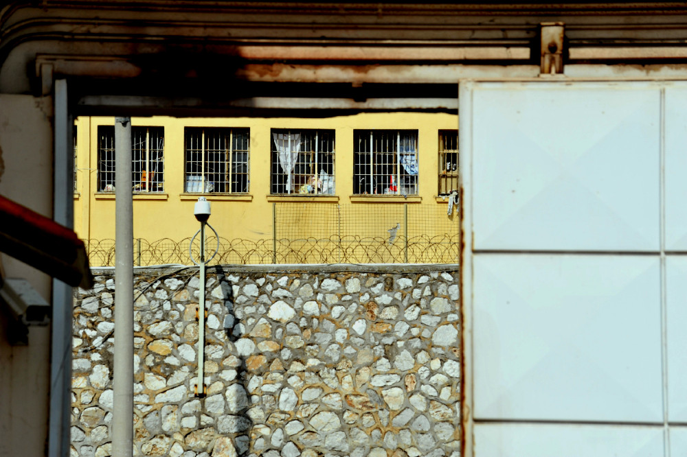 Φυλακές: «Αν κολλήσει ένας, χαθήκαμε»