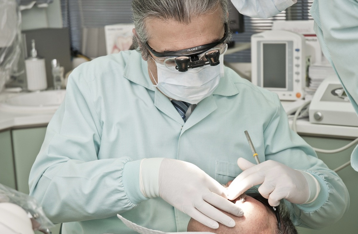 Οδοντίατροι στο tvxs.gr: Ζητάμε μέσα ατομικής προστασίας, μας είναι απαραίτητα