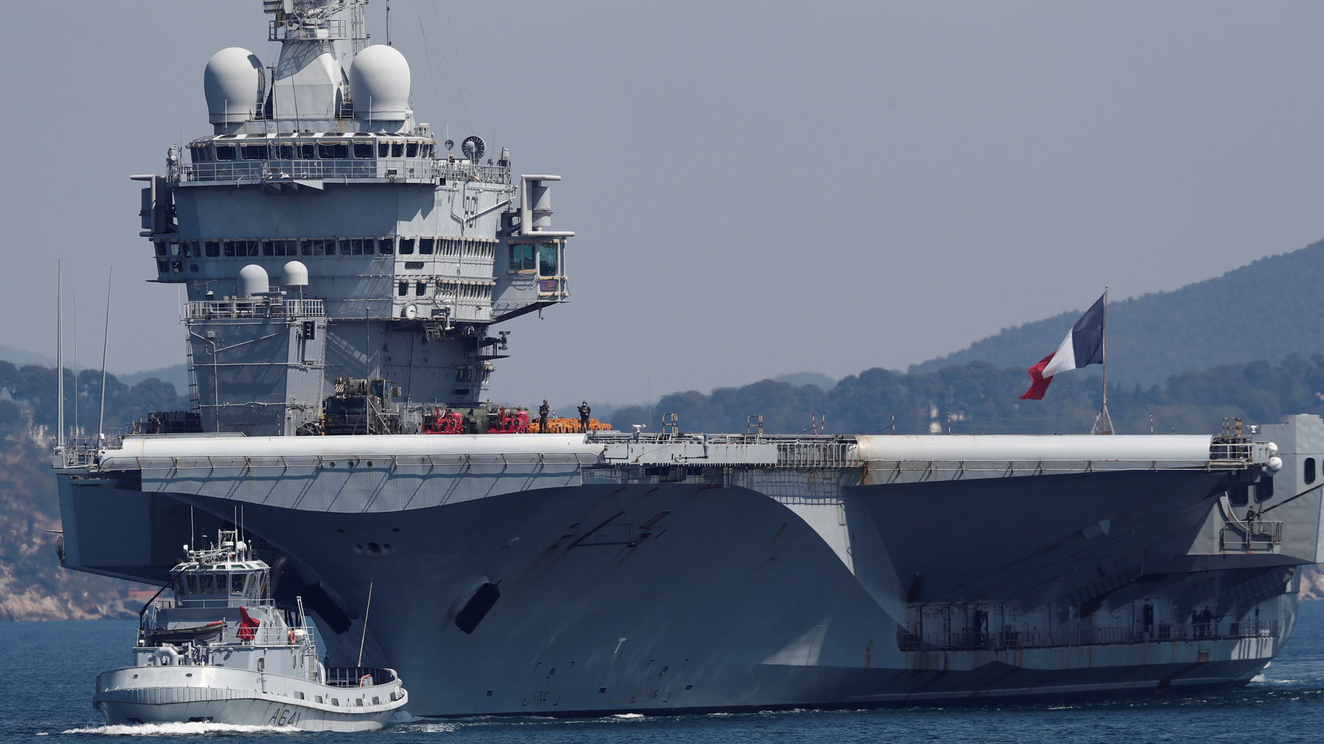 Γαλλία: 940 ναύτες του αεροπλανοφόρου Σαρλ Ντε Γκολ είναι θετικοί στον κοροναϊό