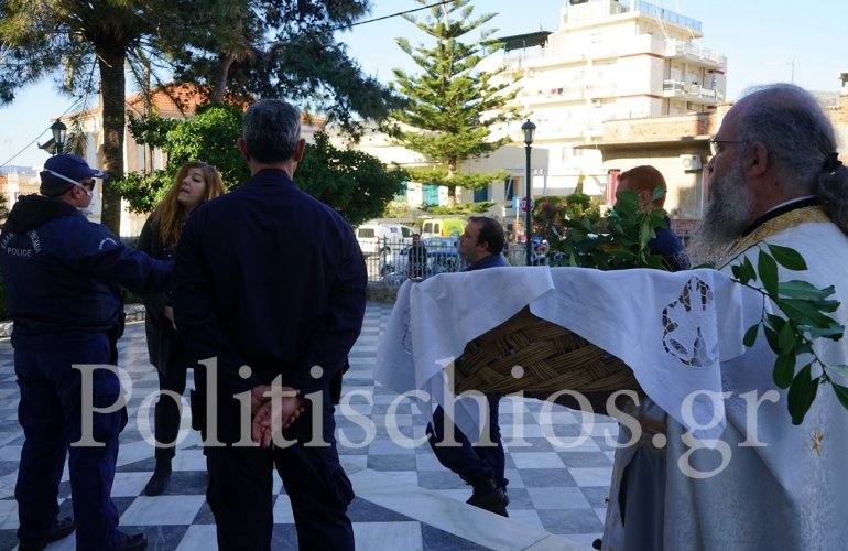 Χίος: Ένταση και προσαγωγή για παρακολούθηση της λειτουργίας [Βίντεο]