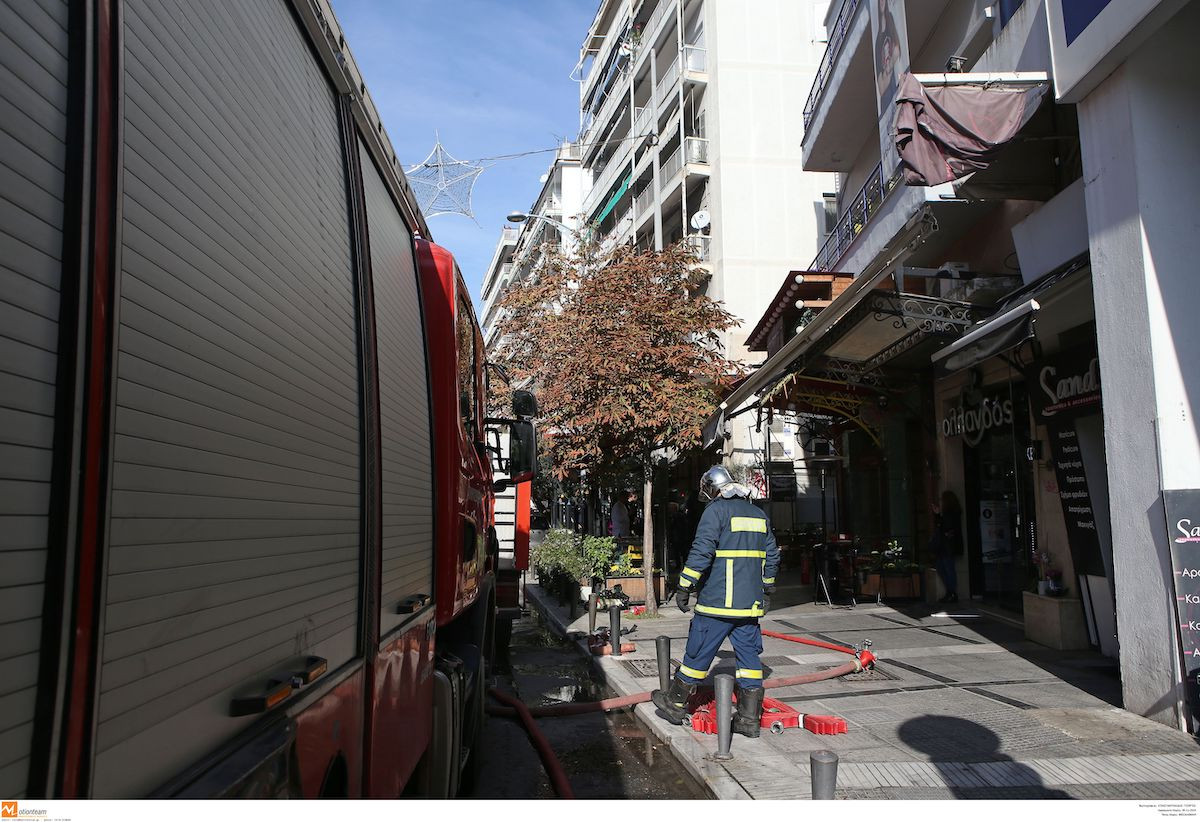 Φωτιά με έναν νεκρό σε διαμέρισμα της Θεσσαλονίκης – Ερευνάται το ενδεχόμενο εμπρησμού