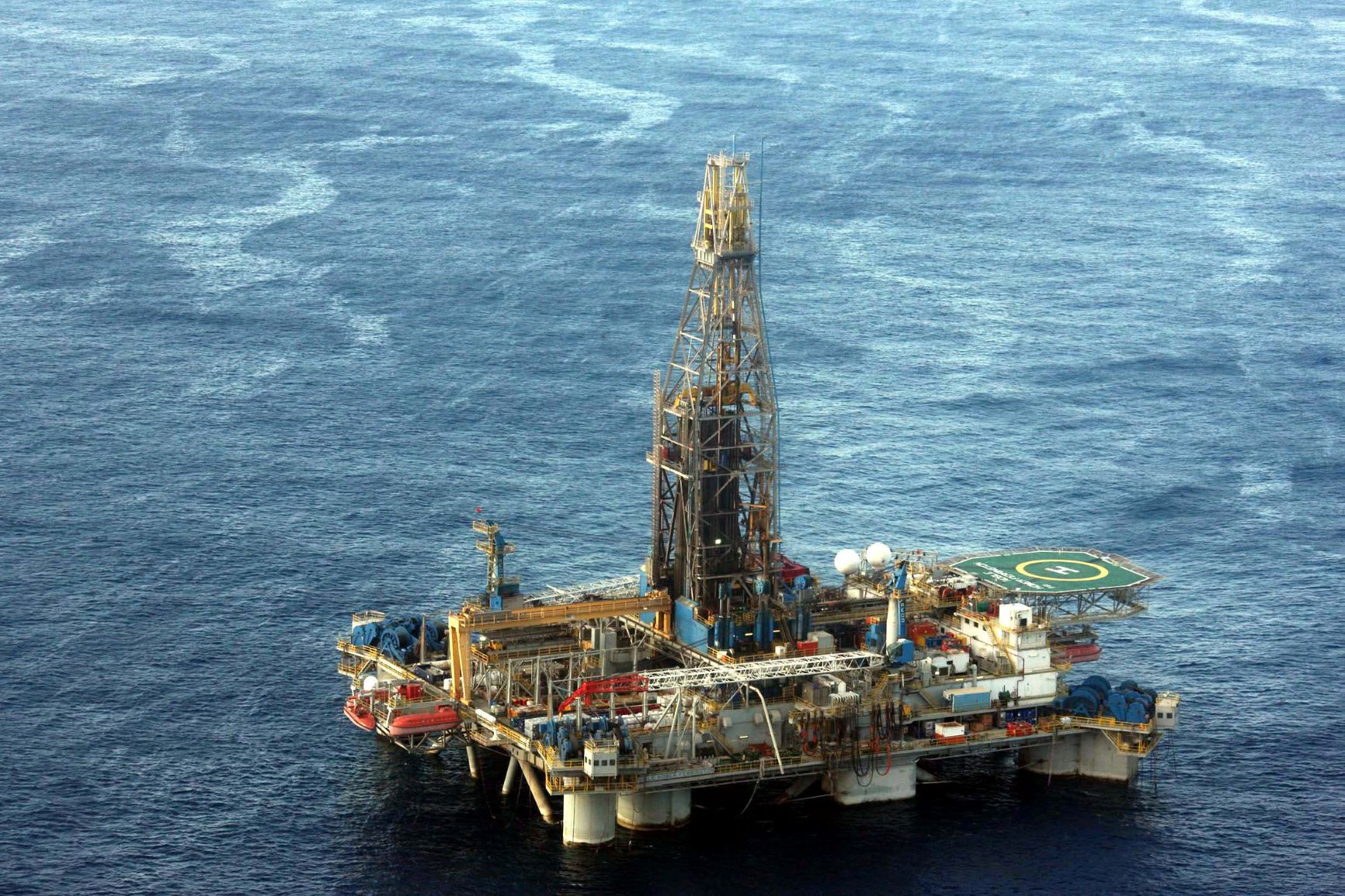 Κοροναϊός και πετρέλαιο πυροδοτούν γεωπολιτικές εξελίξεις στην Αν. Μεσόγειο