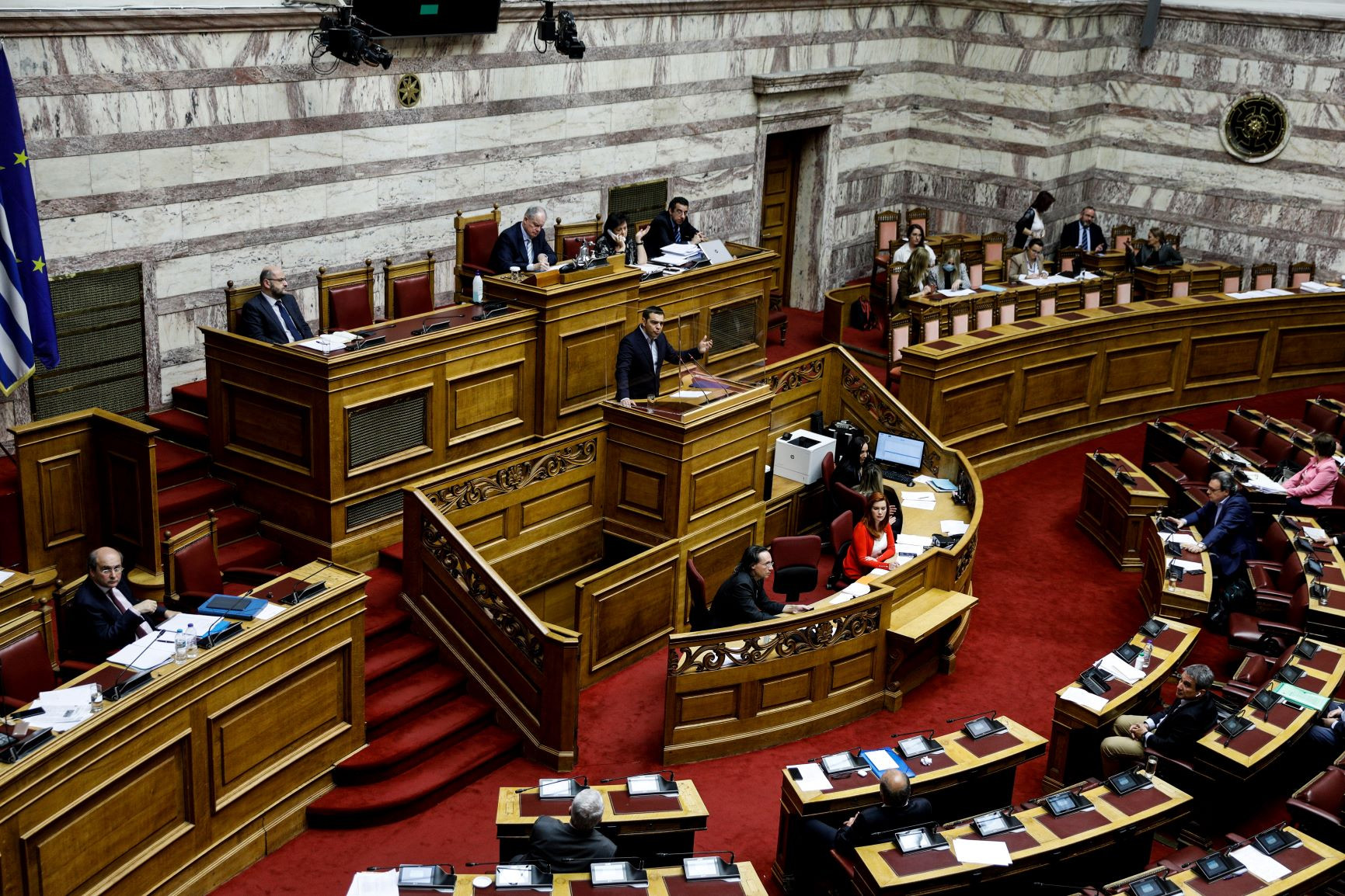 Αποχώρησε ο ΣΥΡΙΖΑ από τη Βουλή: «Η δημοκρατία δεν μπαίνει σε καραντίνα»