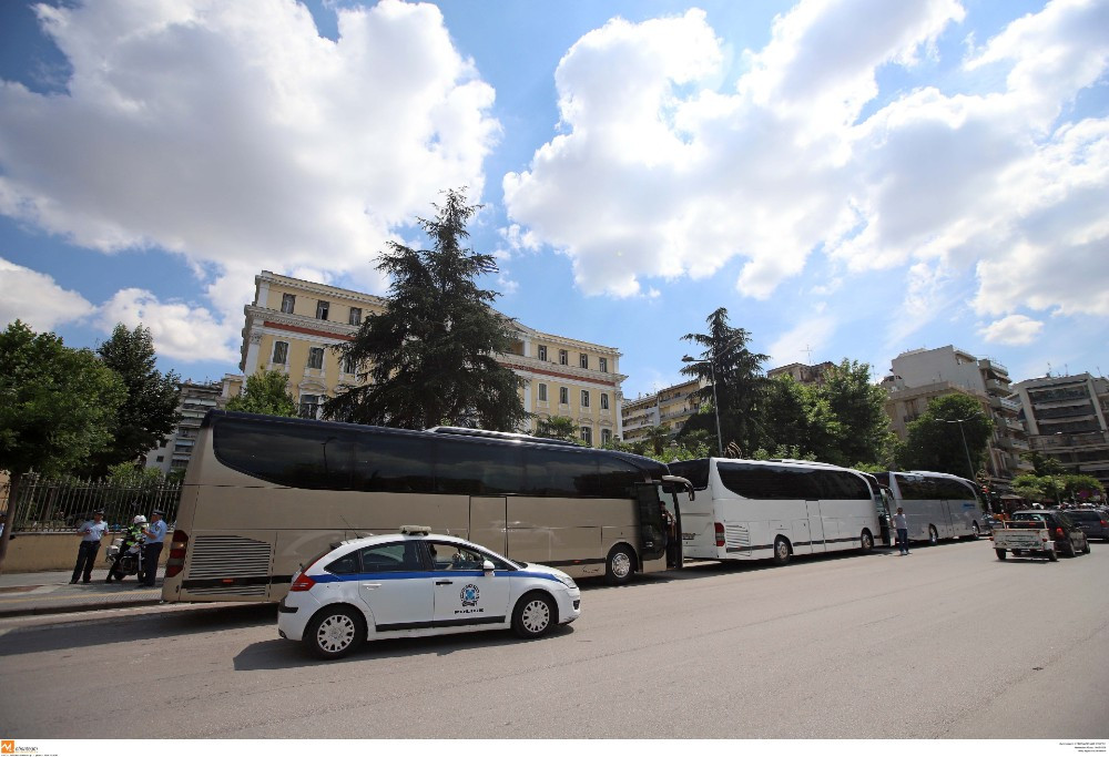 Διαμαρτυρία ιδιοκτητών τουριστικών λεωφορείων σε Αθήνα και Θεσσαλονίκη