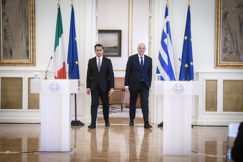 Συμφωνία Ελλάδας – Ιταλίας με το βλέμμα στην Τουρκία: Οι όροι και τα «γκρίζα» σημεία