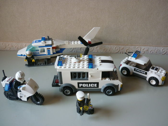 Η LEGO ζήτησε να σταματήσει η προώθηση παιχνιδιών με αστυνόμους