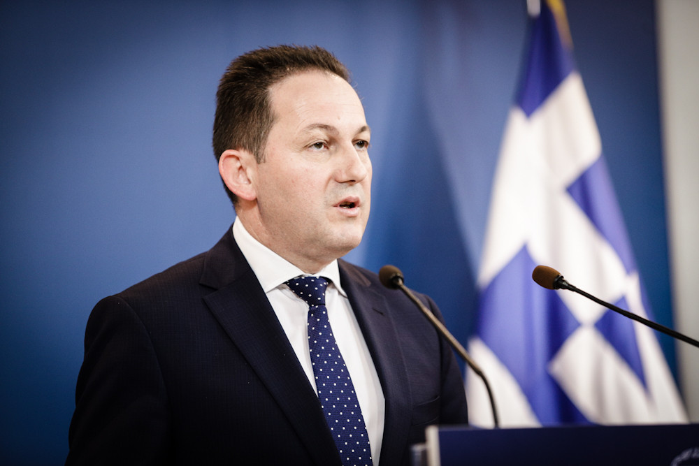 Παραίτηση Πέτσα ζητά ο ΣΥΡΙΖΑ μετά τις αποκαλύψεις για την καμπάνια του «Μένουμε Σπίτι»