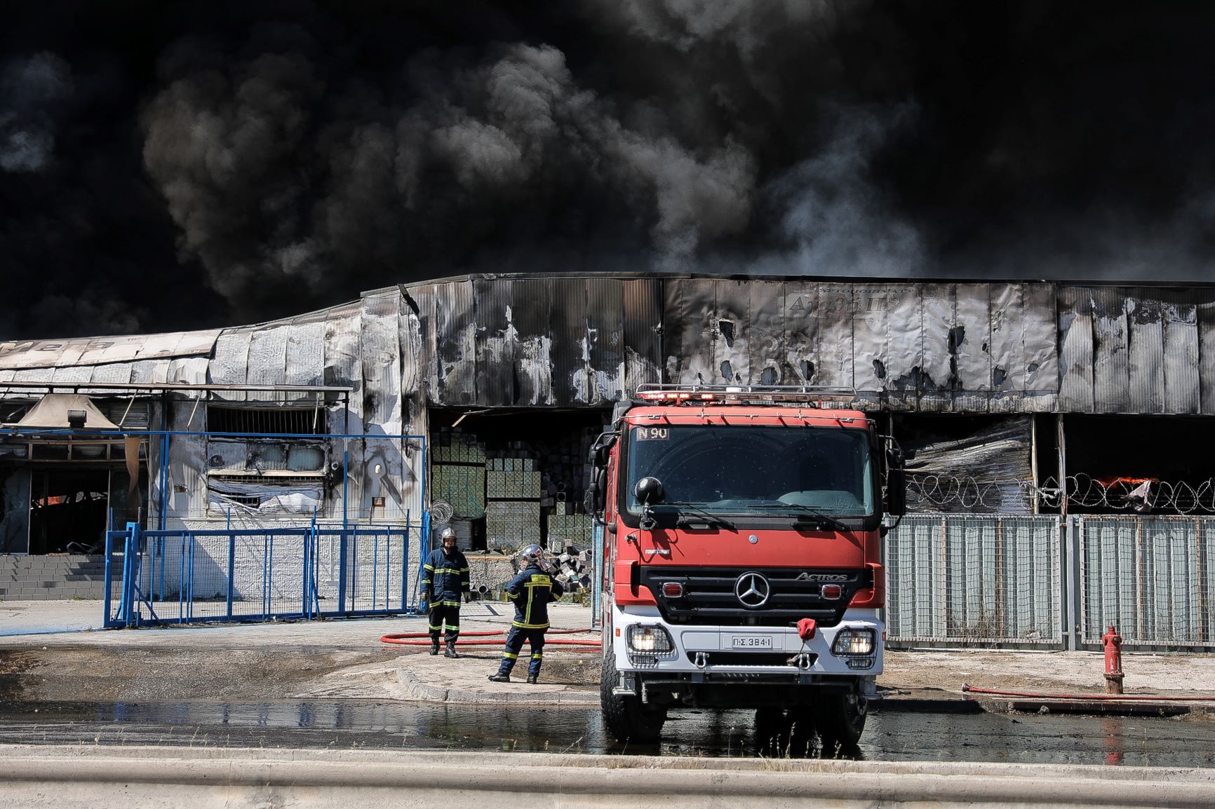 Πυρκαγιά σε εργοστάσιο στον Ασπρόπυργο