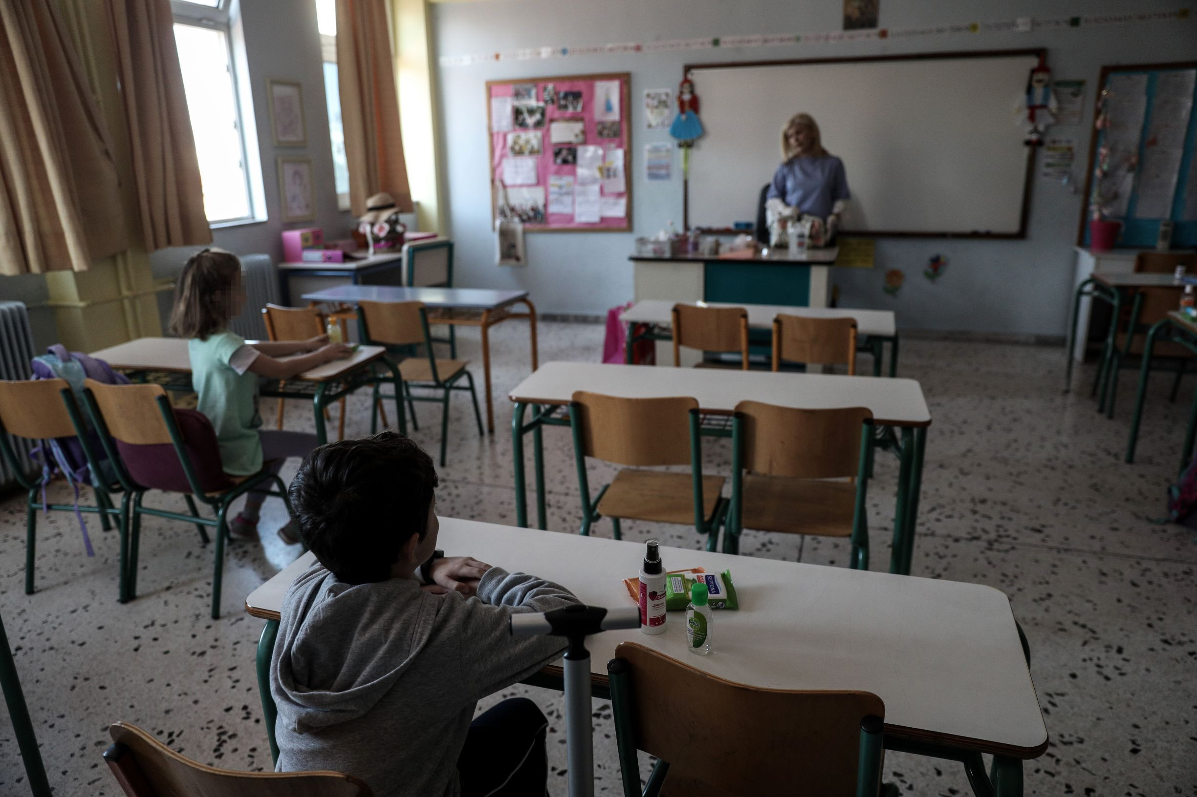 ΣΥΡΙΖΑ για κάμερες στις αίθουσες: Το «επιτελικό μπάχαλο» στο υπουργείο Παιδείας συνεχίζεται