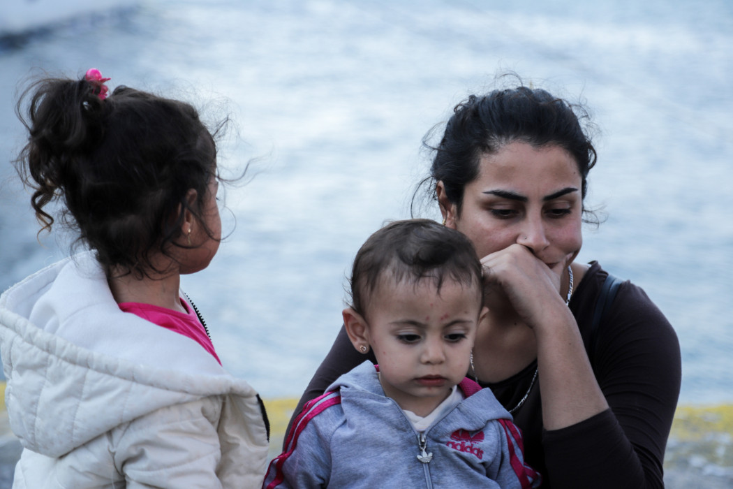 Εκκενώνουν άρον – άρον τον καταυλισμό προσφύγων στην Ελευσίνα