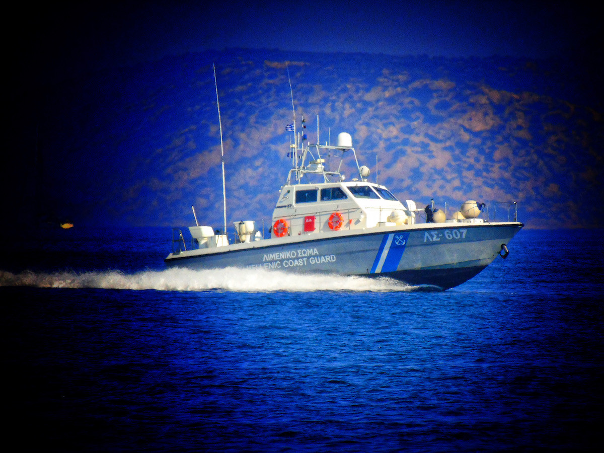 Ανατράπηκε βάρκα με μετανάστες έξω από την Κρήτη – 4 αγνοούμενοι