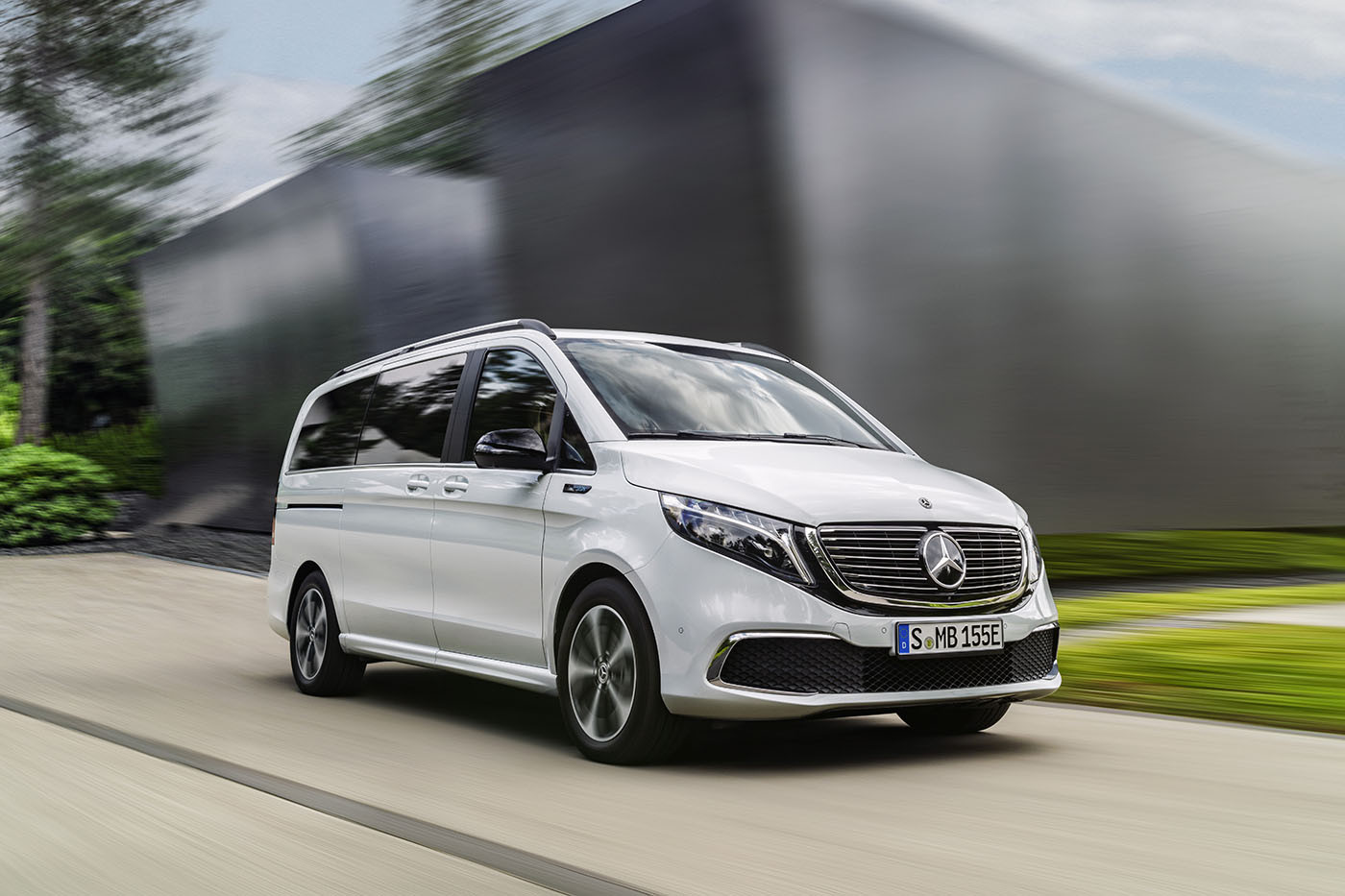 Η Mercedes φέρνει ηλεκτρικά Van στην Ελλάδα