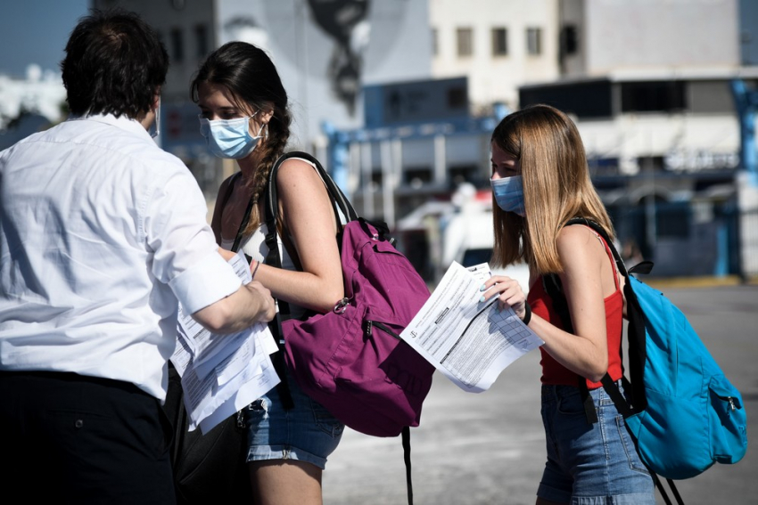 Πέτσας: Η μάσκα θα γίνει υποχρεωτική σε περισσότερους κλειστούς χώρους αν χρειαστεί