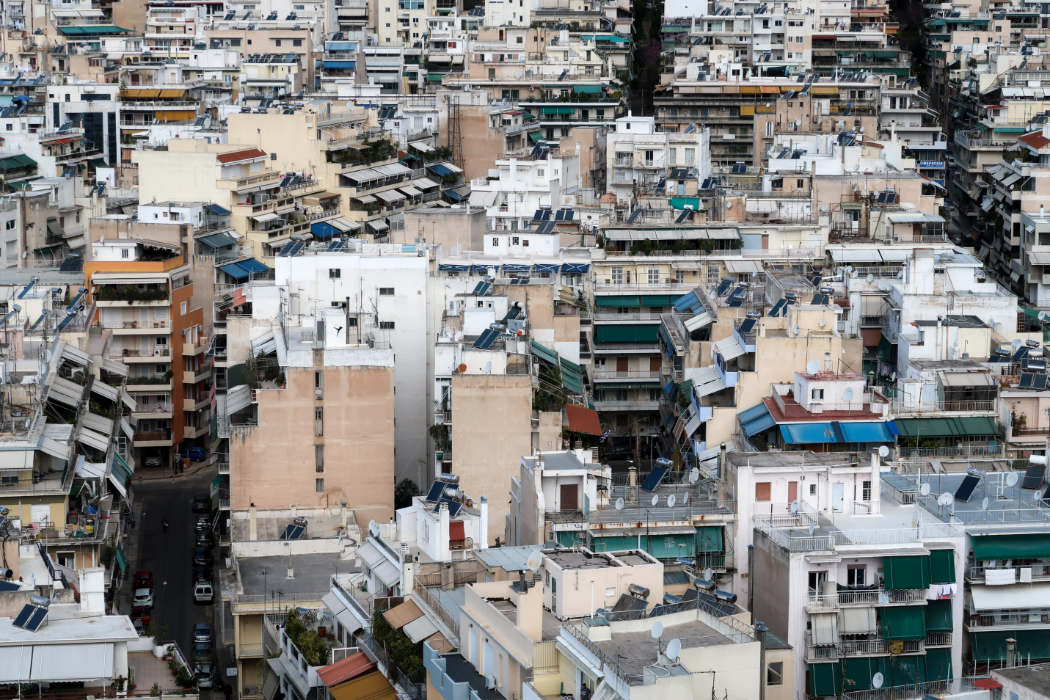 Κύμα πλειστηριασμών πρώτης κατοικίας προ των πυλών – Πάνω από 300.000 ακίνητα «στο σφυρί» την επόμενη διετία