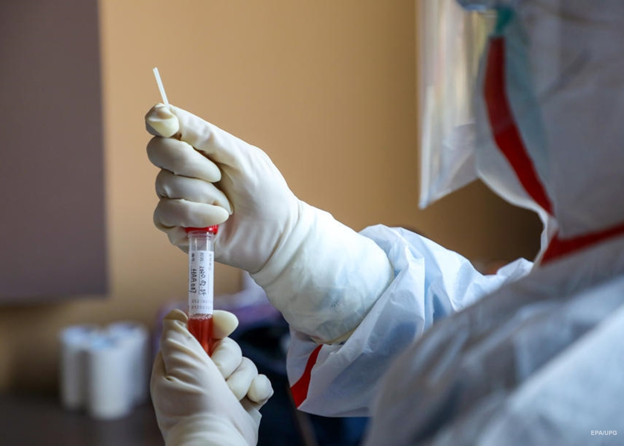 COVID-19: Sanofi και GSK υπόσχονται να δώσουν 60 εκατ. δόσεις του εμβολίου