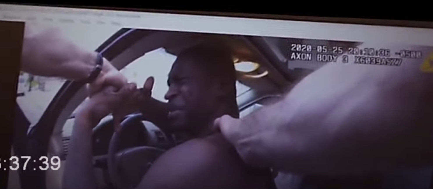 Νέα βίντεο από την σύλληψη του Τζορτζ Φλόιντ: «Σας παρακαλώ, μη με πυροβολήσετε»