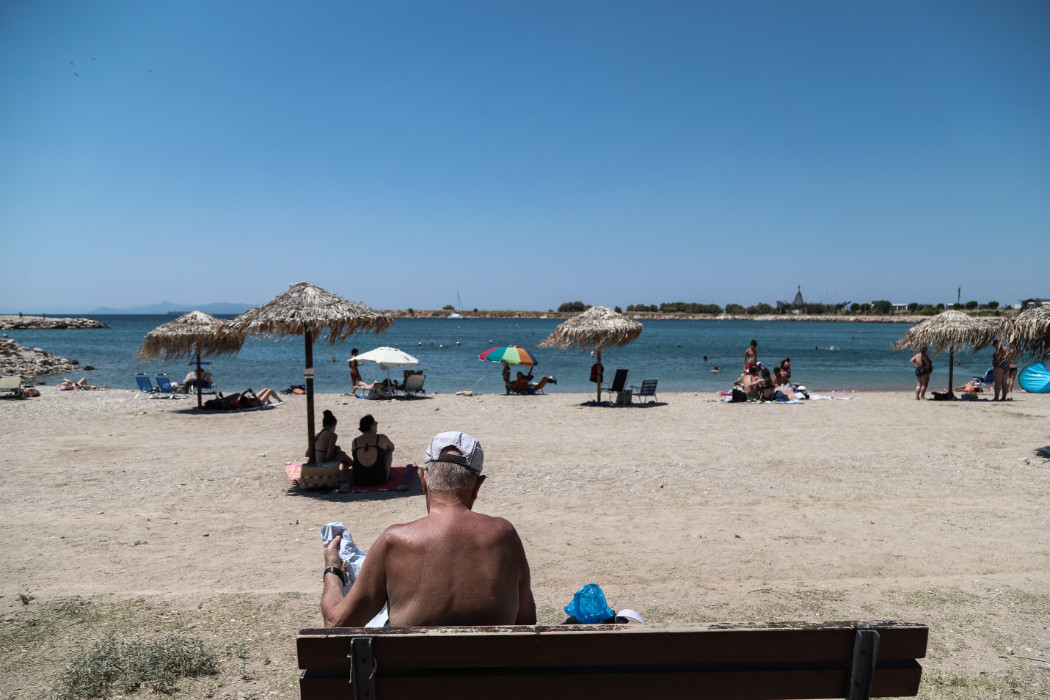 Σε ποιες παραλίες της Αττικής απαγορεύεται το μπάνιο
