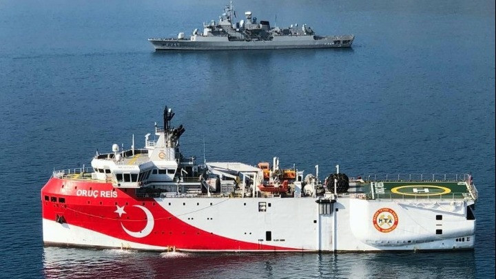 Παράταση της τουρκικής NAVTEX – Tο Oruc Reis παραμένει στην περιοχή