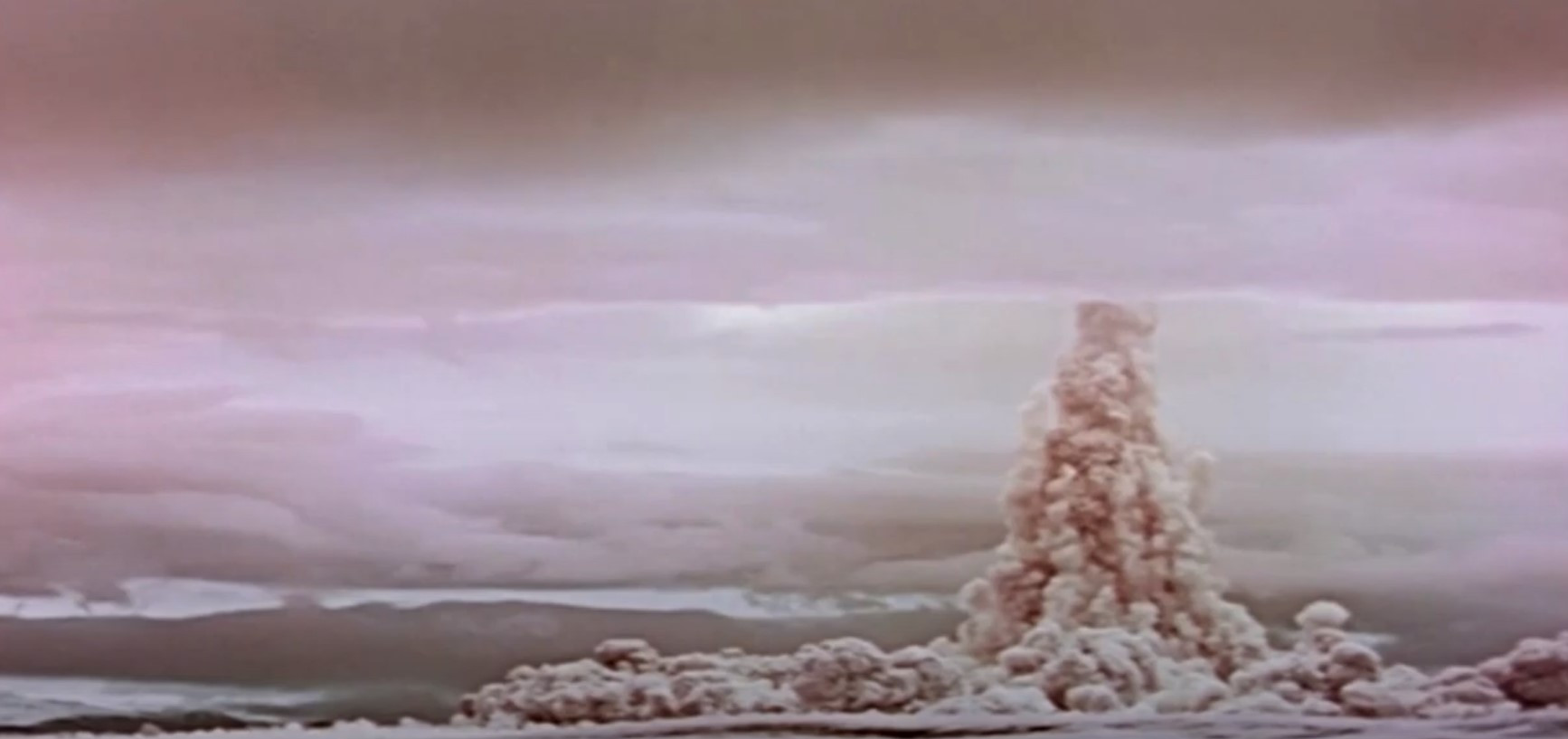 Η Ρωσία δημοσιοποίησε ταινία με την έκρηξη της μεγαλύτερης βόμβας υδρογόνου στην ιστορία [Βίντεο]