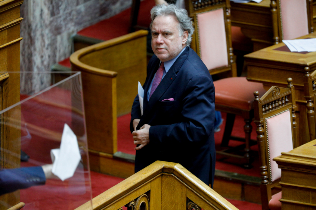 Κατρούγκαλος: Ίσως βγει κάτι καλό από τη θλιβερή αυτή ιστορία
