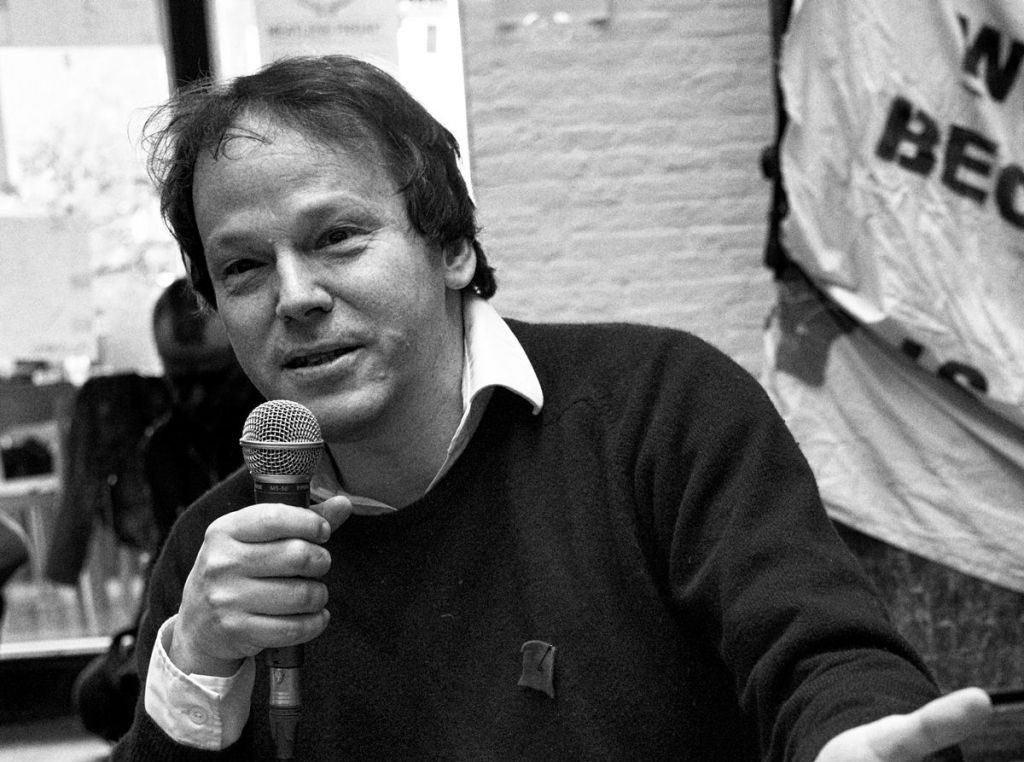 Πέθανε ο συγγραφέας και ακτιβιστής, Ντέιβιντ Γκρέμπερ