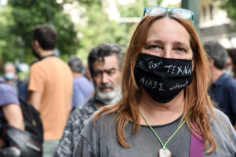 Ανοιχτή επιστολή στον Κ. Μητσοτάκη από σύσσωμο το ελληνικό τραγούδι: Επτά μήνες καταστροφής