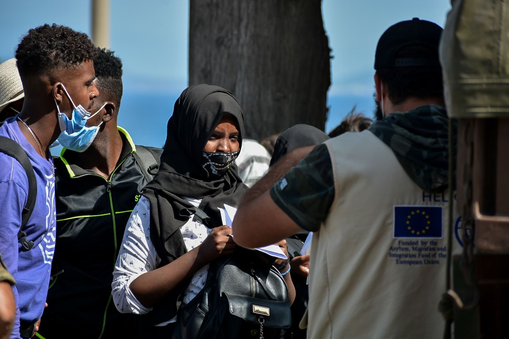 Οργανώσεις για τα δικαιώματα προσφύγων και μεταναστών: «Το Ευρωπαϊκό Σύμφωνο ενισχύει το ρατσιστικό αφήγημα»