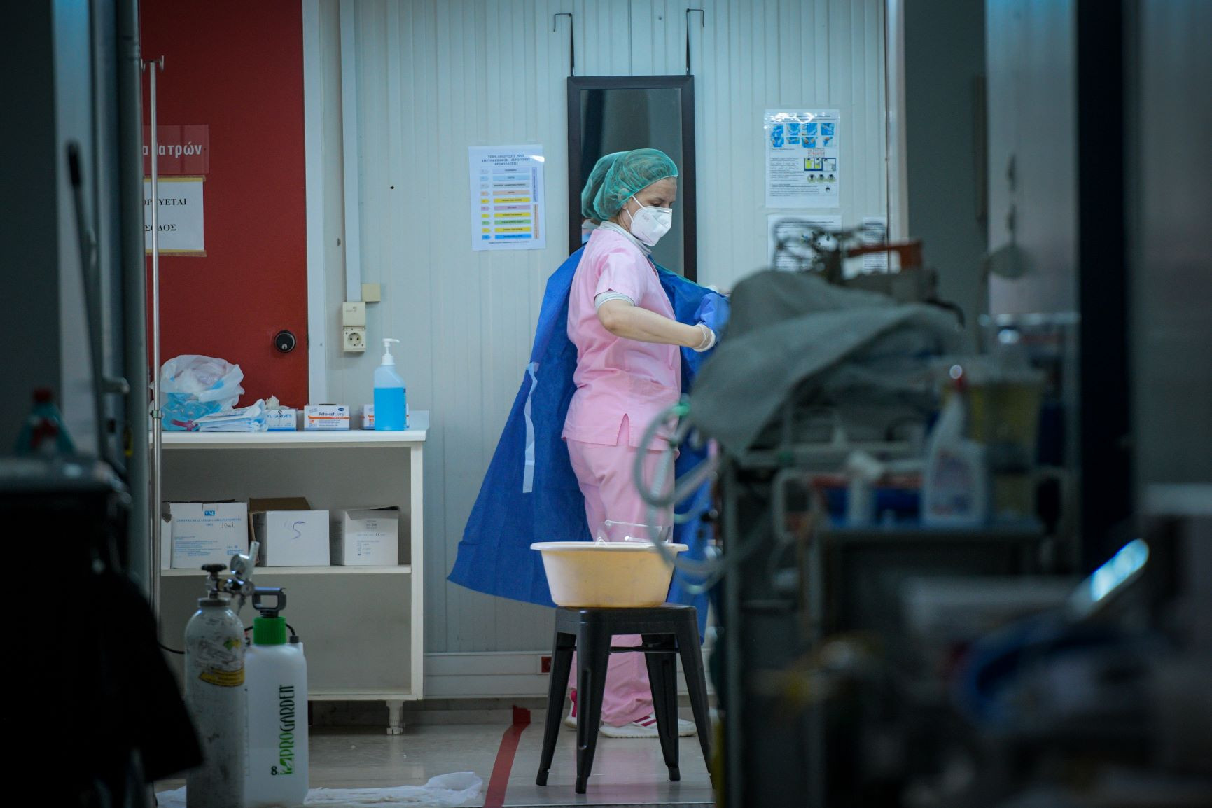 Μεταφέρουν γιατρούς από νοσοκομεία της Αττικής για να καλύψουν τις ανάγκες στο «Σωτηρία»