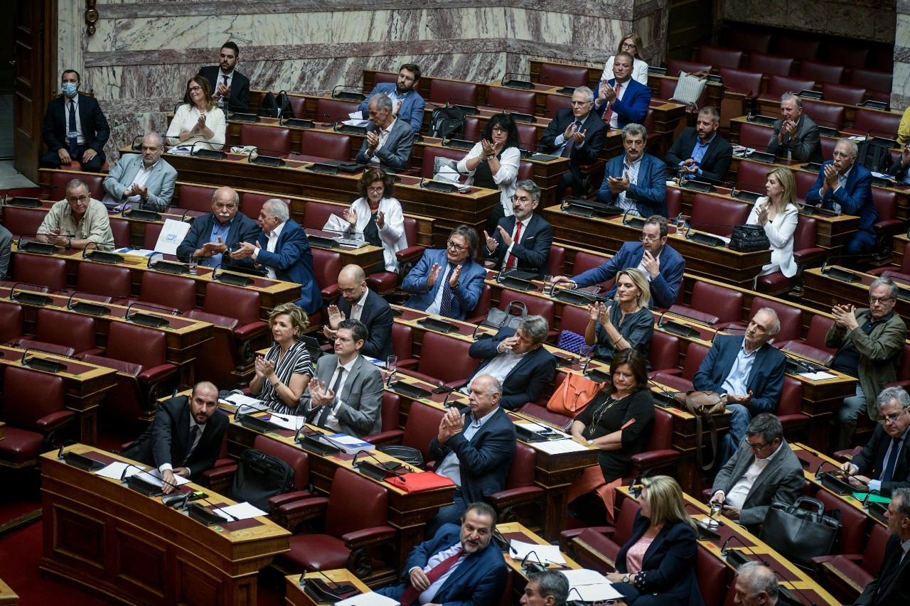 Στη Βουλή από το ΣΥΡΙΖΑ η ψευδής αναγγελία Μητσοτάκη για τις δωρεάν μαστογραφίες