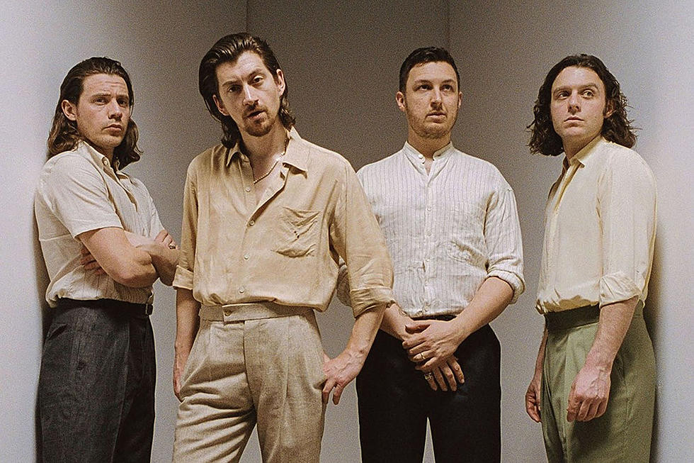 Οι Arctic Monkeys θα κυκλοφορήσουν σε άλμπουμ τη συναυλία τους στο Royal Albert Hall