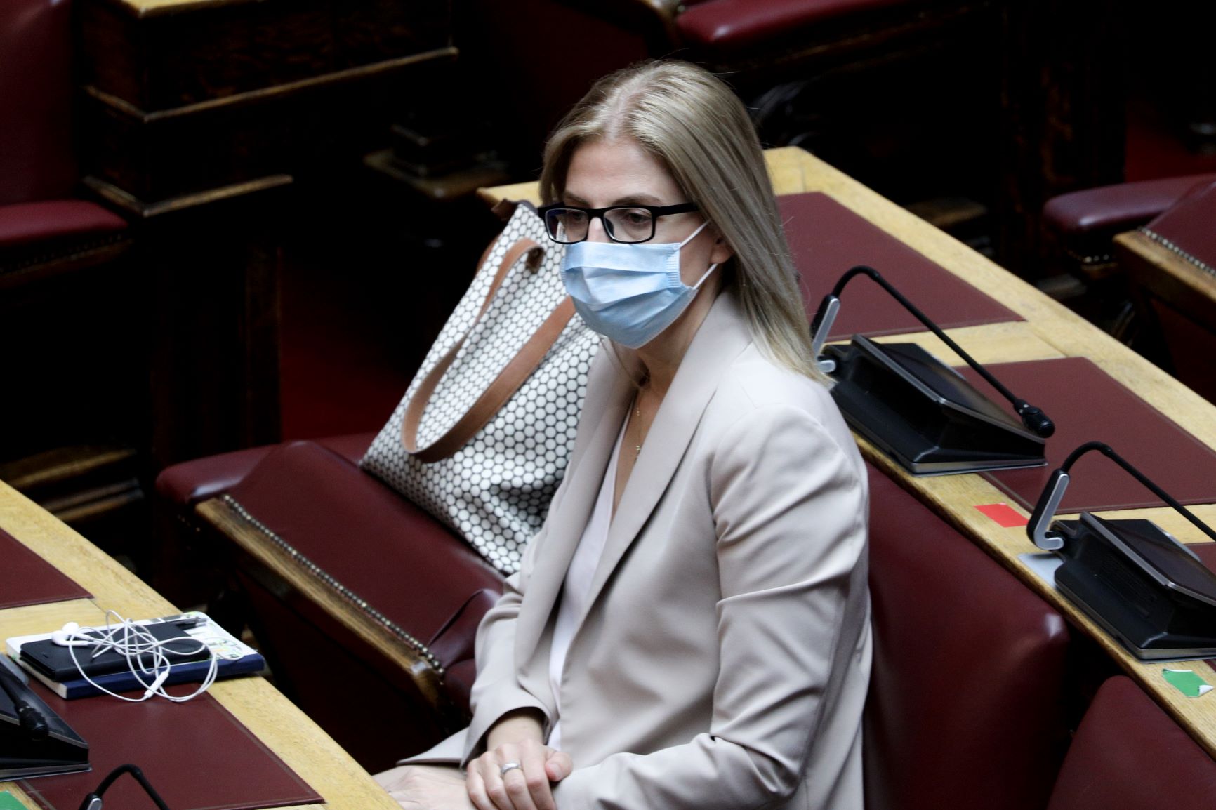 Αυγέρη:  Τελείωσαν τα μονά πλάνα και τα ατομικά διαγγέλματα;